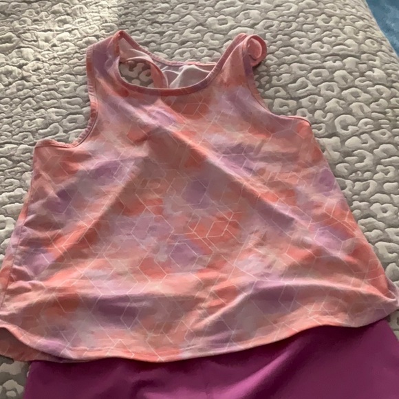 Girls - Picture 2 of 6